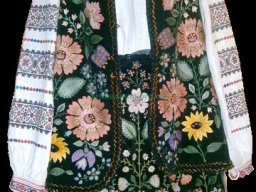 Жіночий стрій. Початок XX ст. Опілля - artmuseum.org.ua - artmuseum.org.ua